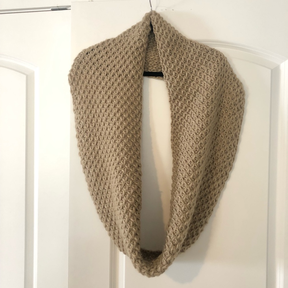Old Navy Knit Infinity Scarf
